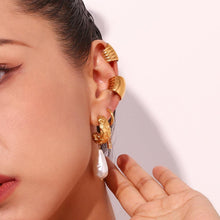 Spotted Bar Moon-Shaped Baroque Pearl Stud Earrings – Unique Elegance