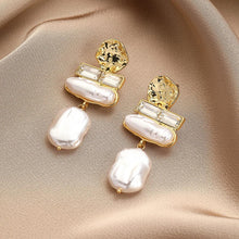 Ultra Lucky Gold Earrings with Glass and Baroque Pearl - Baroqueluck