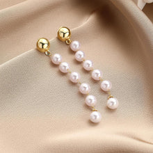 Graceful Gold Dangle Earrings with Baroque Pearls - Baroqueluck