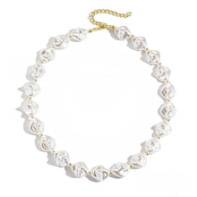Delicate Gold Chain Necklace with Diamond-Shaped Baroque Pearls - Baroqueluck